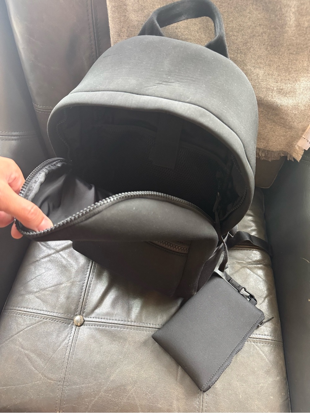 Quince Neoprene Backpack - Picture 4 of 4